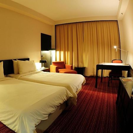 Tanahmas The Sibu Hotel Экстерьер фото