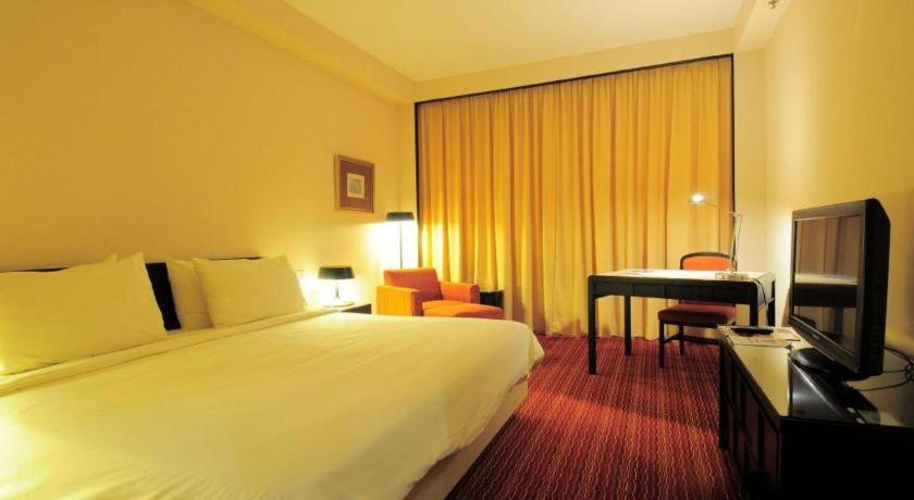 Tanahmas The Sibu Hotel Экстерьер фото