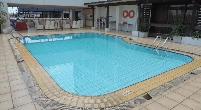 Tanahmas The Sibu Hotel Экстерьер фото